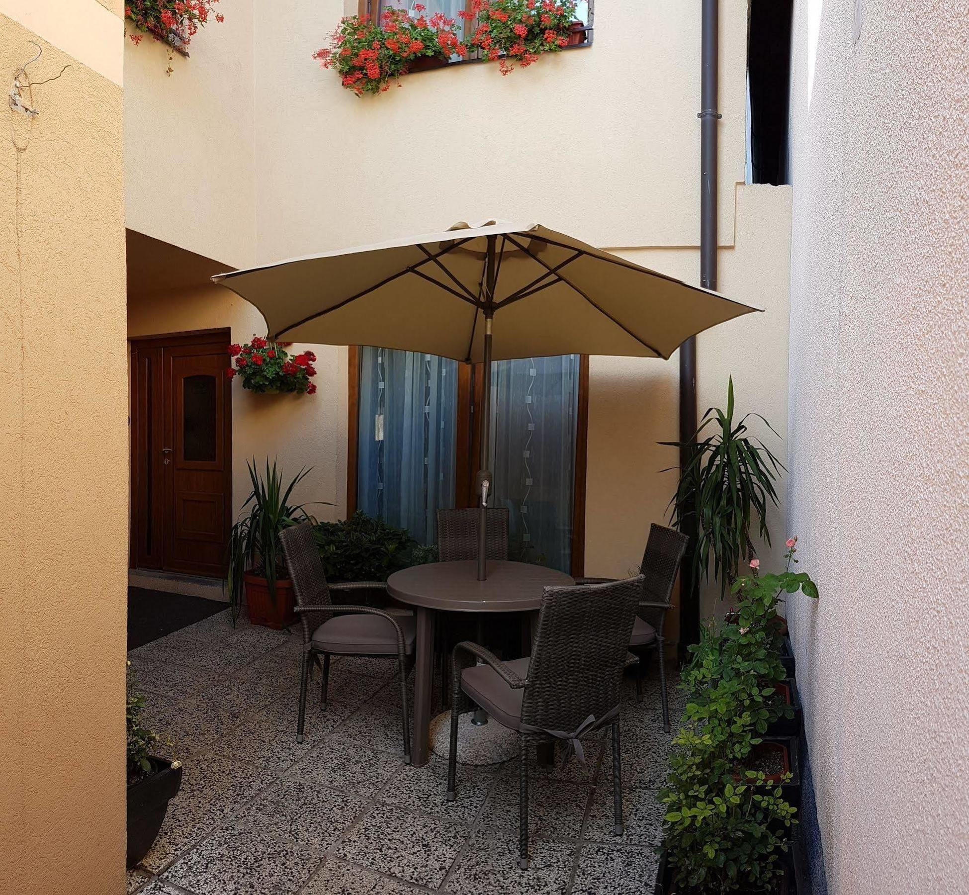 Guest House Ciro Saraievo Exterior foto